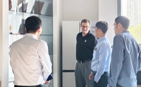 歡迎美國(guó)Q-Lab公司代表團(tuán)到訪佛山翁開爾!!
